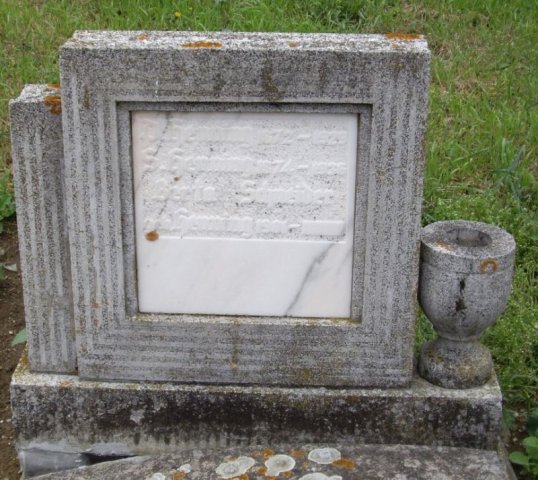 Henning Paul 1872-1929 Bretz Sofia 1874-1936 Grabstein